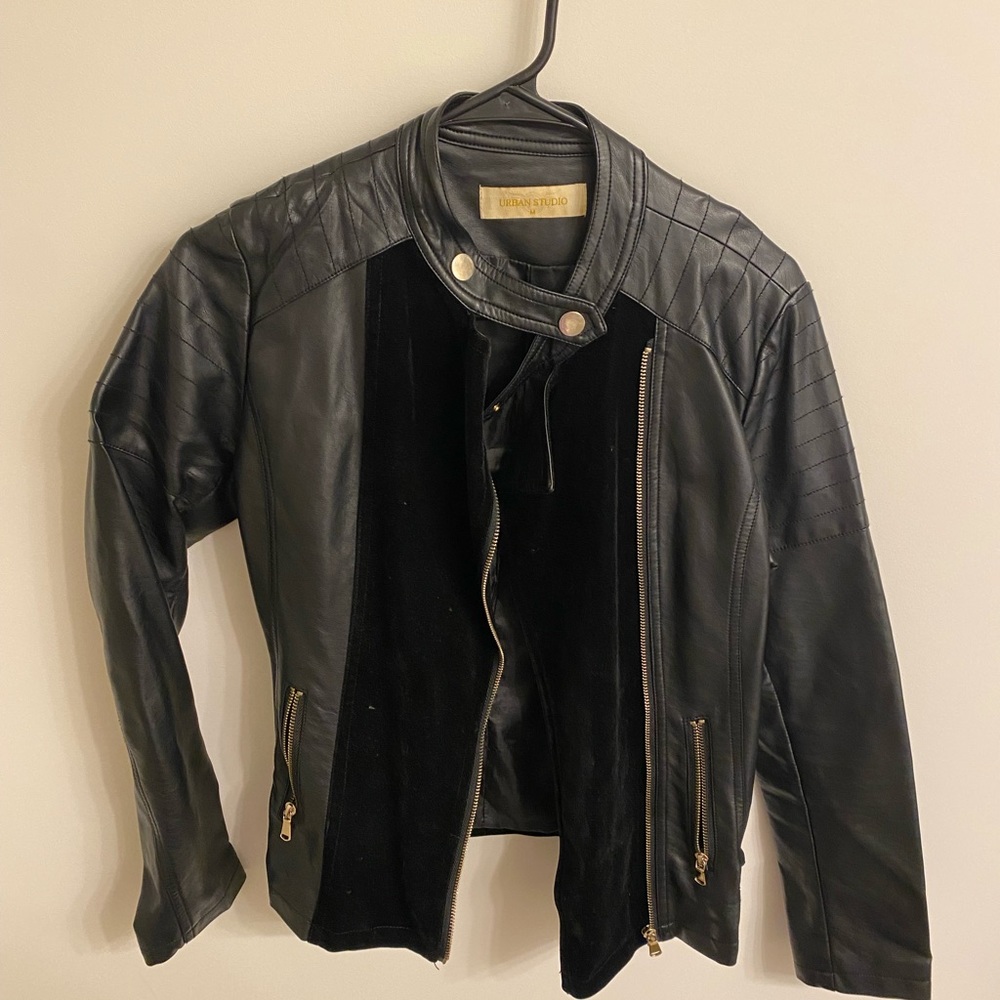 Women’s leather jacket